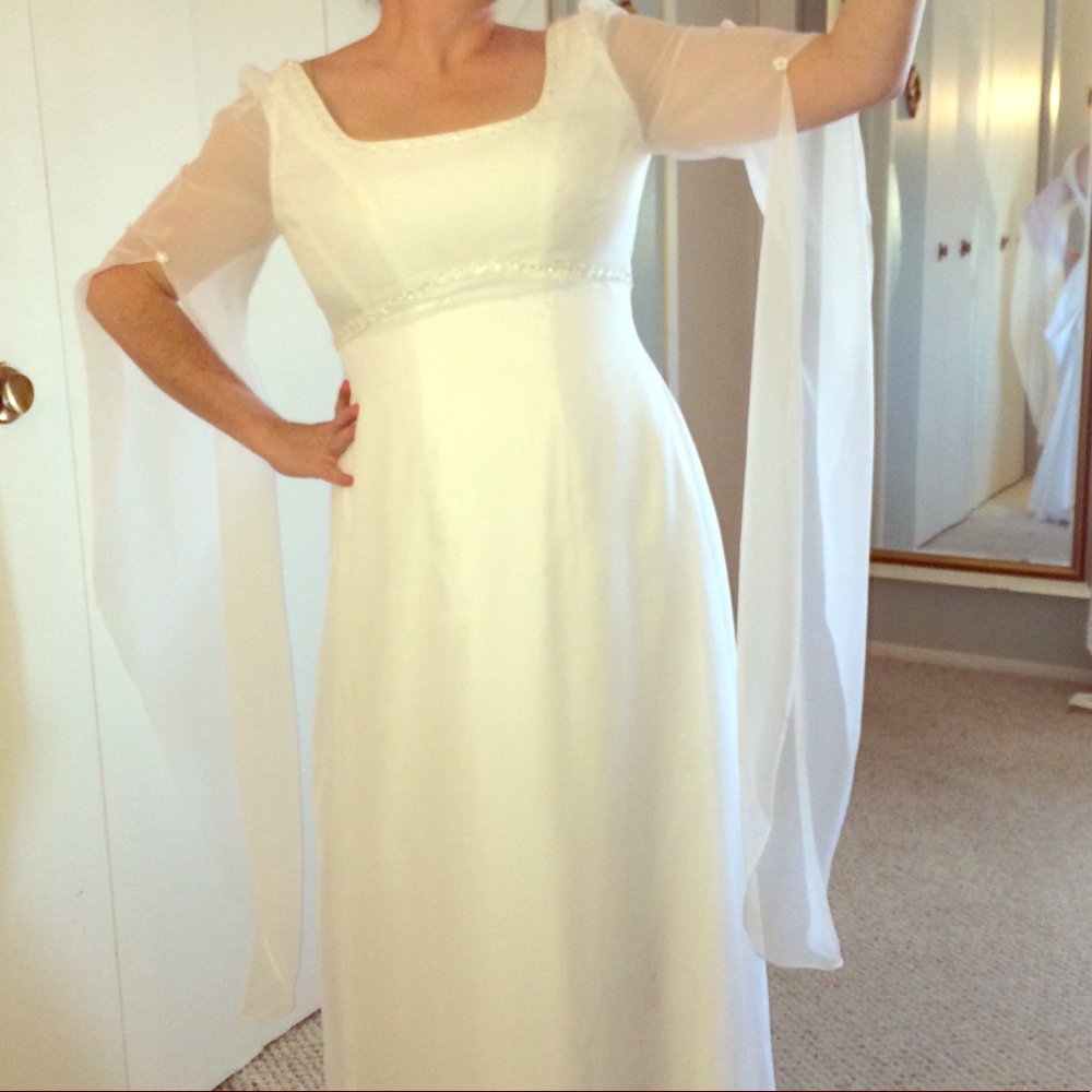 David’s Bridal white wedding dress and veil